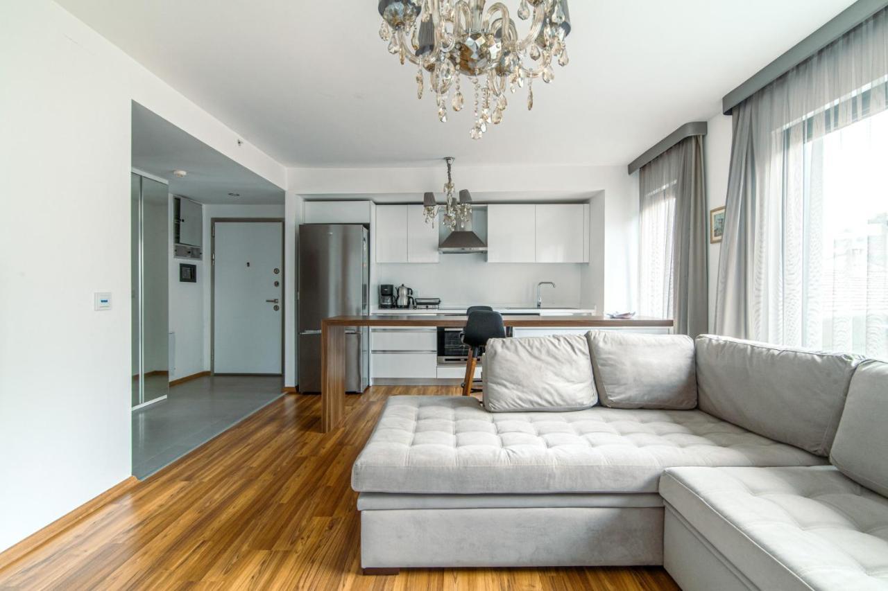 Modern Flat Near Sapphire Shopping Mall Istanboel Buitenkant foto