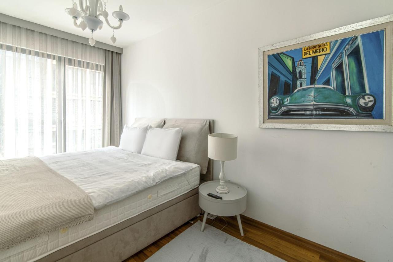 Modern Flat Near Sapphire Shopping Mall Istanboel Buitenkant foto